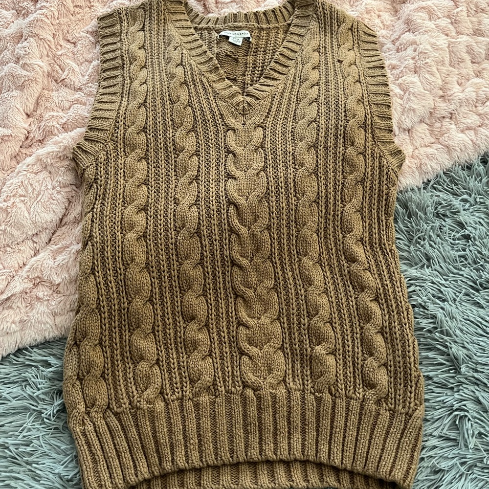 sweater vest oversized khaki color